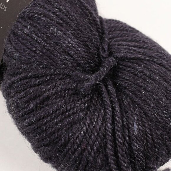 Julie Asselin Leizu DK Yarn SW Merino Silk 115g 260yds Color Mouton Noir - Picture 2 of 5